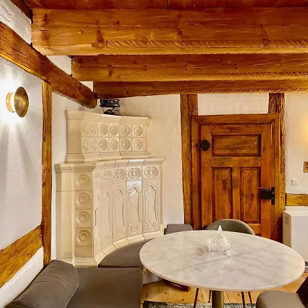 Mein Mini-haus - 2 - Smart-tv - Stein & Holz