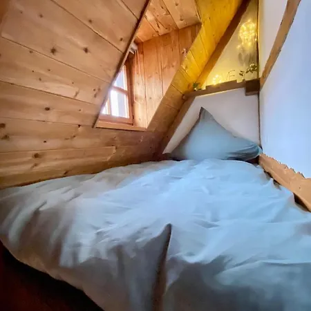 Mein Mini-haus - 2 - Smart-tv - Stein & Holz Apartman