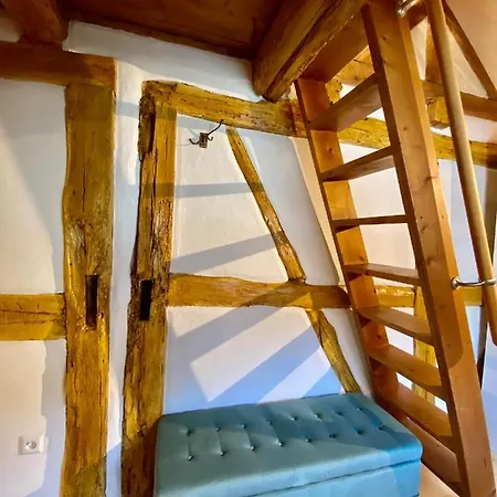 Mein Mini-haus - 2 - Smart-tv - Stein & Holz Apartman *